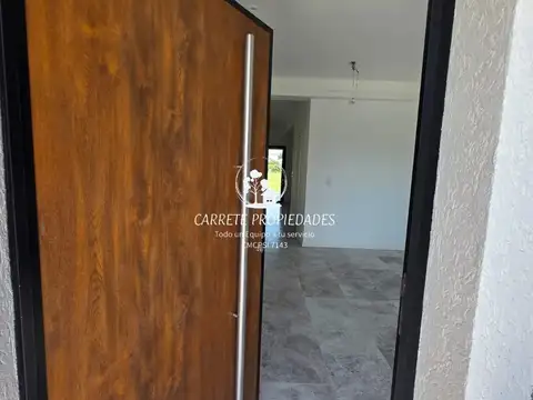 Casa en Venta con 4 cocheras