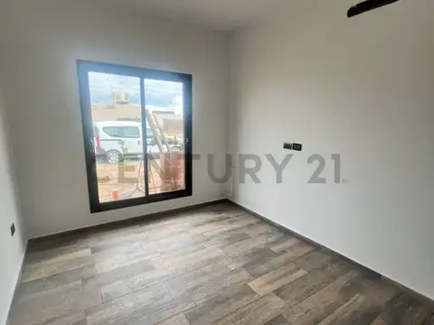 Venta de duplex en Manantiales, 2 dorm.