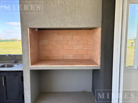Casa en venta sobre lote interno Puertos Barrio Nativas
