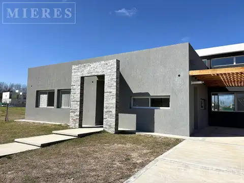 Casa en venta sobre lote interno Puertos Barrio Nativas