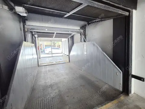 Jaramillo 3400 - Saavedra - Cochera cubierta con entrada independiente