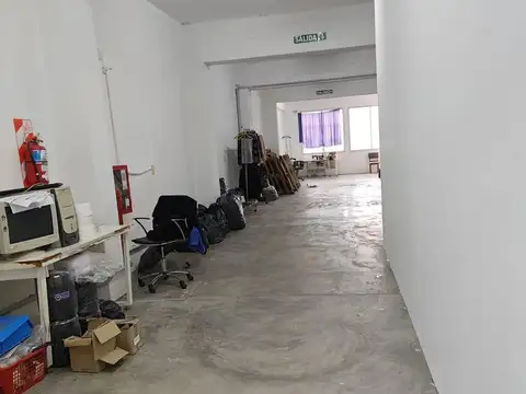 Fabrica/Depósito en Alquiler en Belaustegui al 400