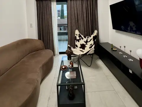 En Venta Departamento de 2 ambientes de categoría con super balcón al frente – Villa Lugano