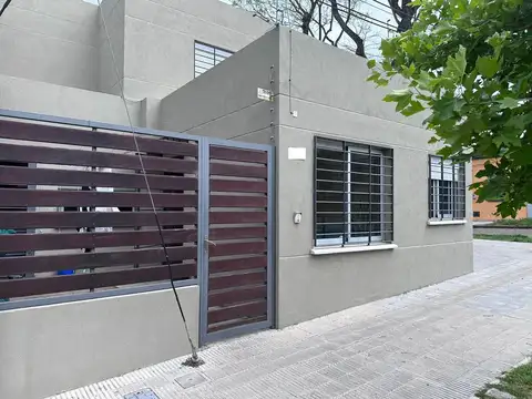 VENTA CASA PH 2 DORM PATIO RENTADO BRAZO ORIENTAL