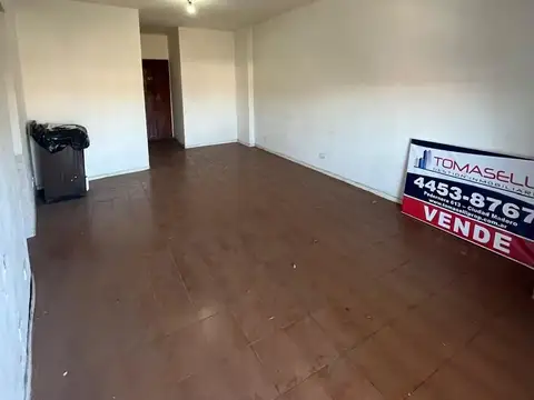 VENTA - MATADEROS - DEPARTAMENTO 3 AMBIENTES - AL FRENTE CON BALCON