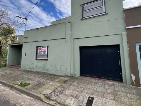 Casa en venta c/ cochera en Gualeguaychú