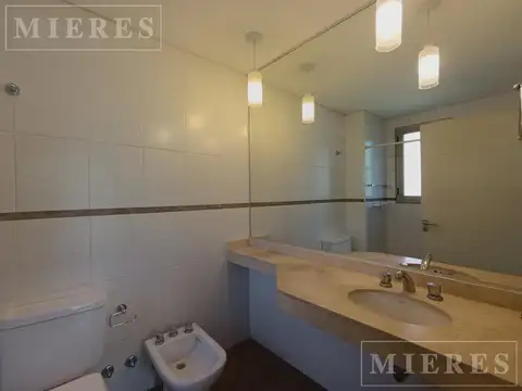 Departamento en Alquiler con 1 cocheras