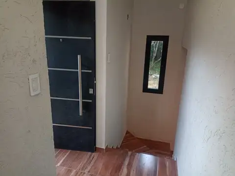 VENTA CASA 2 DORM VILLA EL ROSAL AGUA DE ORO CBA