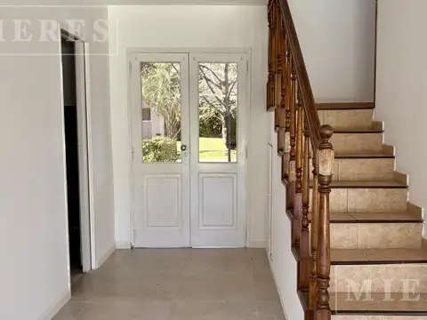 Casa en Venta en El Mirasol, USD 220.000