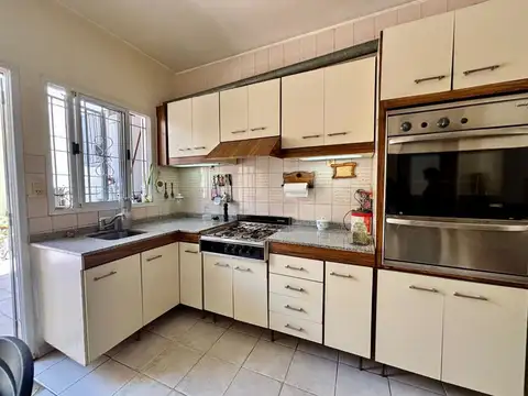 Depto Tipo Casa en Venta 56 años