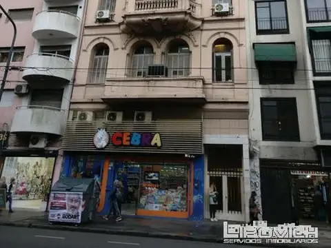 Oficina en venta. 5 oficinas. Recepción. 2 baños. A metros de Subte B. Callao 500. Tribunales