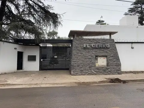 VENTA DEPTO VILLA ALLENDE 1 DORM HOUSING PILETA