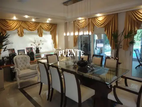 Casa en Venta al Este