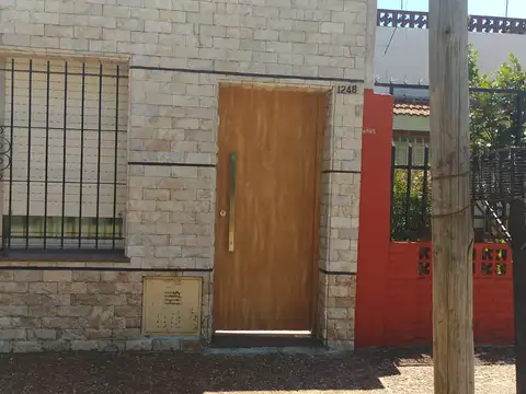 Departamento dos ambientes y medio  en Planta Alta
