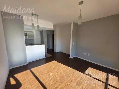 Departamento en Alquiler en Belén de Escobar, $ 600.000