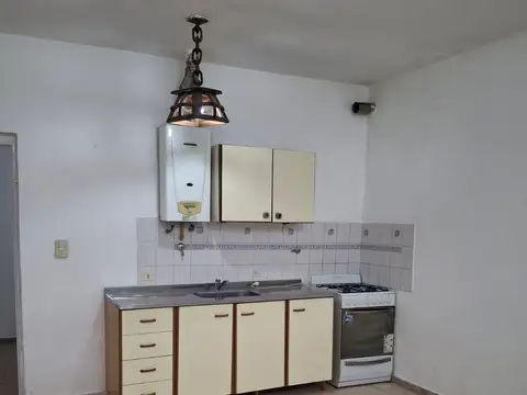 Casa en Alquiler en Villa Gobernador Galvez, $ 430.000