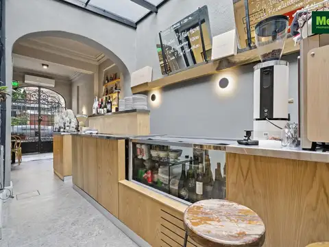 Casa 7 ambientes con 3 baños