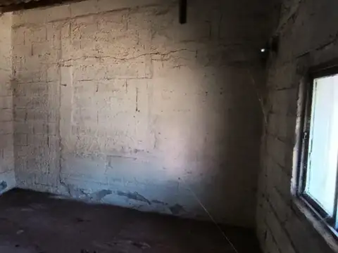 Venta | Casa | 2 Dormitorios | A reciclar | Fray Luis Beltrán | Bo. Club Nautico
