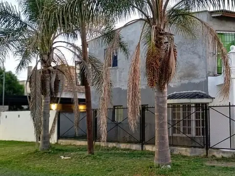 VENTA CASA SAN MIGUEL 5 AMBIENTES