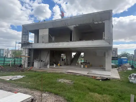 Calle 63 7700