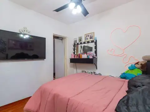 Depto Tipo Casa en Venta en Versalles, USD 119.900