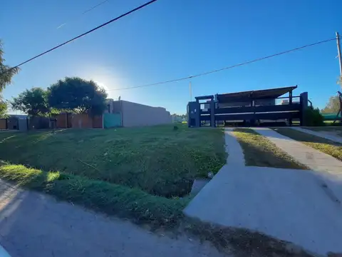 Lote c/ ESCRITURA 10x32,57 mts | Barrio Altos de Lacroze 487 e/ 133 y 134 - J. Gorina