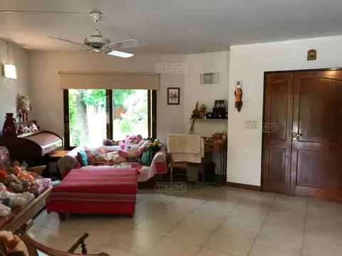 Casa 4 ambientes con 3 baños