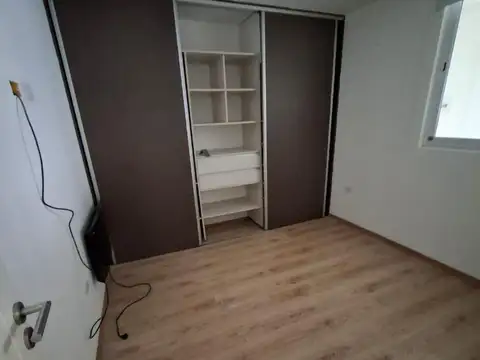 SEMIPISO 2 AMB. 60 M2. EXTERNO -COCHERA PRIVADA- PLAZA COLON