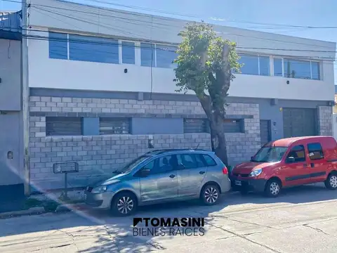 OFICINA  más GALPÓN SOBRE DOS LOTES