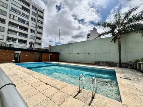 Venta Dúplex 7 Ambientes con Vista abierta, Piscina y Cochera en Mataderos