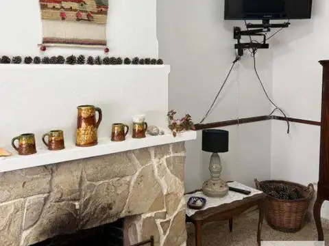 Casa 4 ambientes con 1 baño