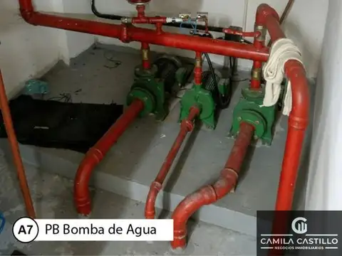 Edificio de oficinas y depósito en alquiler de 1350m2