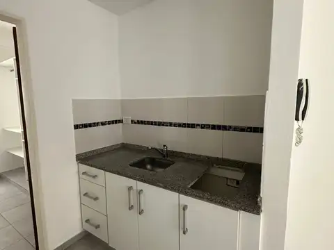 Heroes Civiles 2200, Piso 1