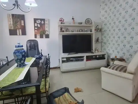 Casa 3 ambientes con 2 baños