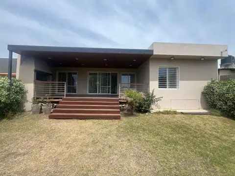 VENTA CASA LA CALERA CENTRO 2 DORM APTA CREDITO