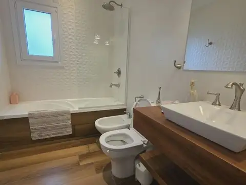 Casa en Venta al Este