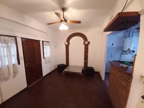 Depto Tipo Casa en Alquiler de 2 ambientes