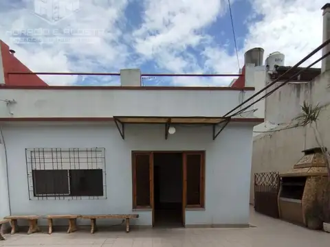 CASA 3 AMBIENTES - VILLA LYNCH - ALQUILER