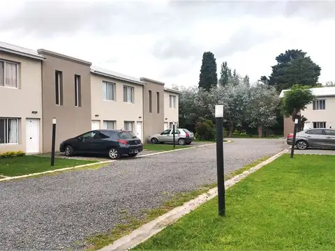 Condominio La Fernanda 100