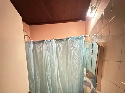 VENTA Casa Céntrica en S.A. de Areco