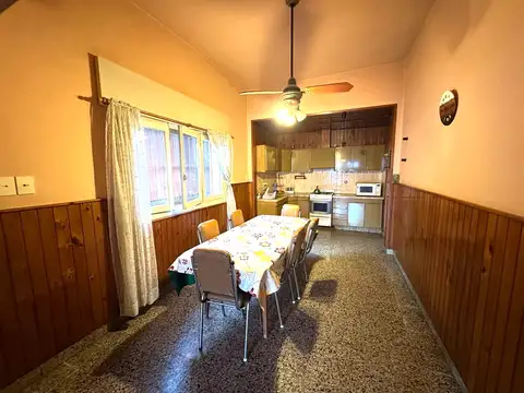 Casa en Venta en San Antonio de Areco, USD 195.000
