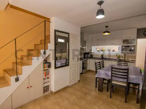 Depto Tipo Casa en Venta en Santos Lugares, USD 95.000