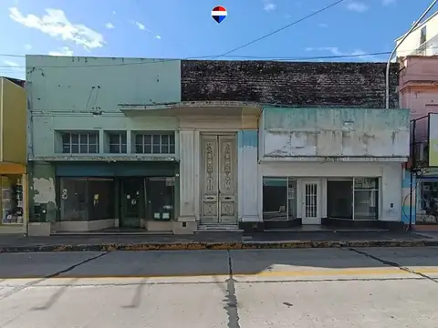 Gran propiedad comercial con 2 locales y mucho más