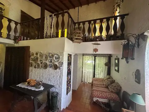 Casa 2 ambientes con 1 baño