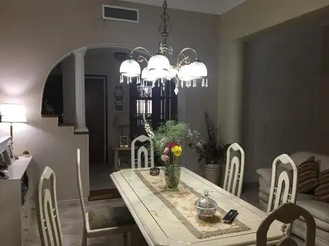 Casa en Venta en Moron Sur, USD 280.000