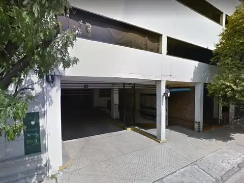 Comoda Cochera, Laprida entre 3 de febrero y 9 de julio