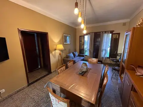 Casa en Venta en Villa Sarmiento, USD 195.000