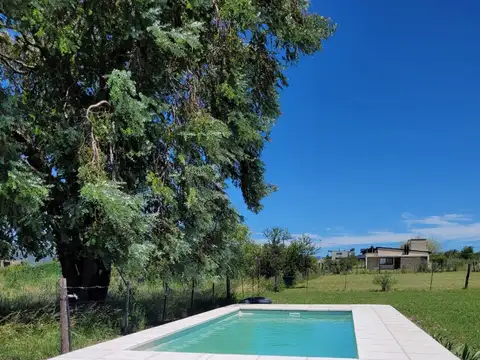 Potrero de Garay, a 3 cuadras del lago 100