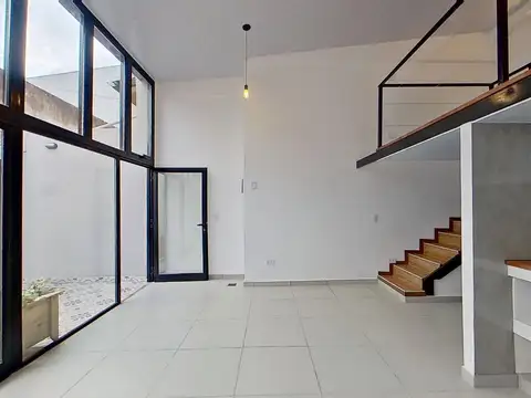 Depto Tipo Casa en Venta de 1 dormitorio