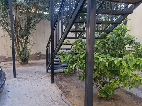 Las Azucenas 100